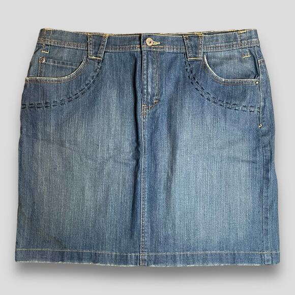 VINTAGE AXCESS BOHO EMBROIDERED WESTERN BOHEMIAN MINI SKIRT BLUE 14 - Picture 1 of 9